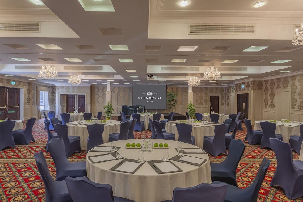 Glenroyal Hotel Мэйнут Экстерьер фото