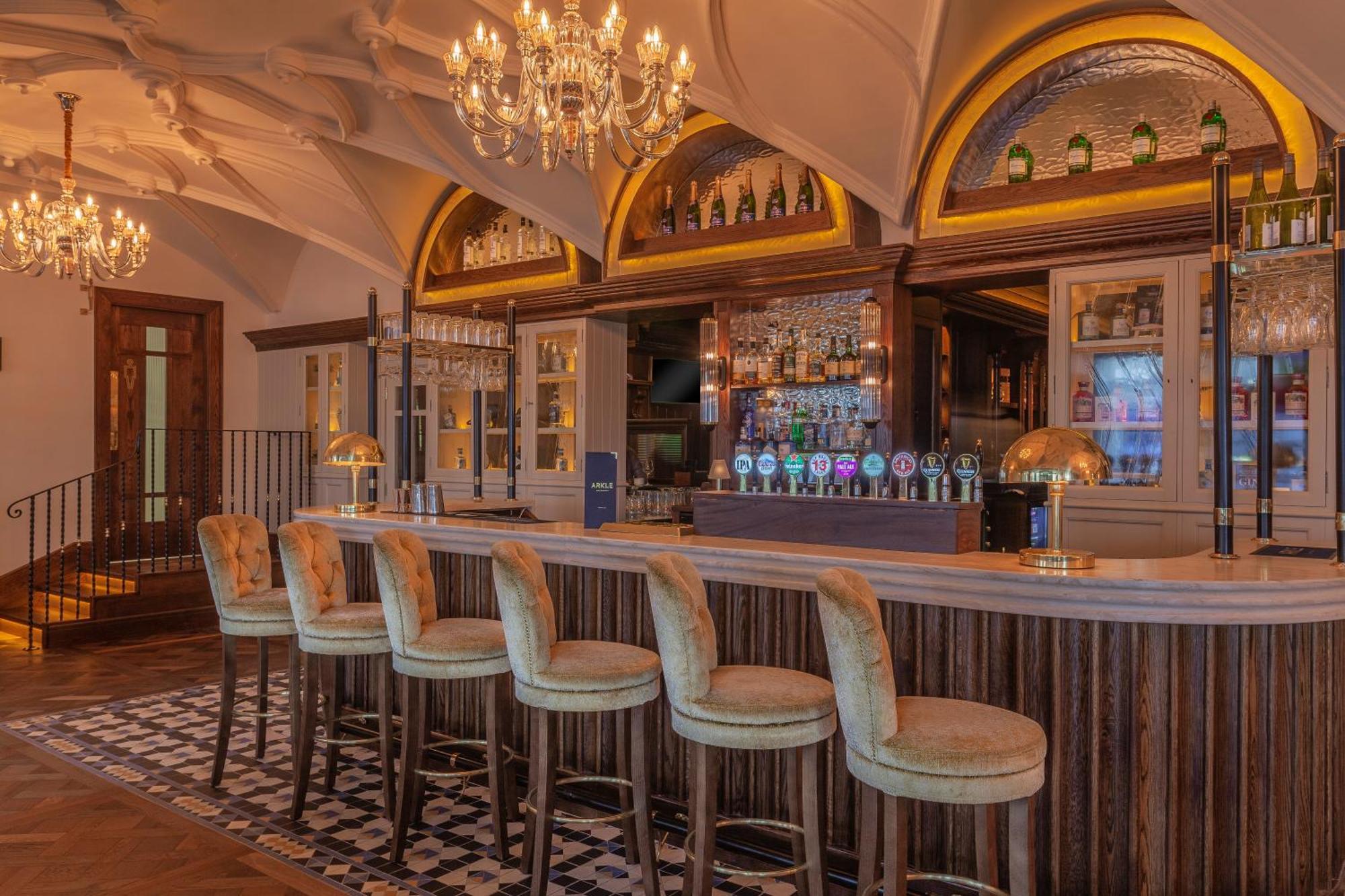 Glenroyal Hotel Мэйнут Экстерьер фото