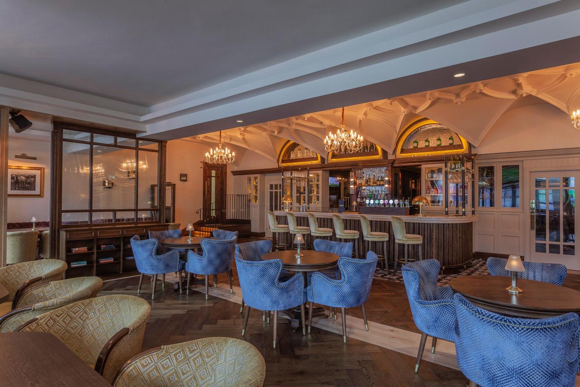 Glenroyal Hotel Мэйнут Экстерьер фото