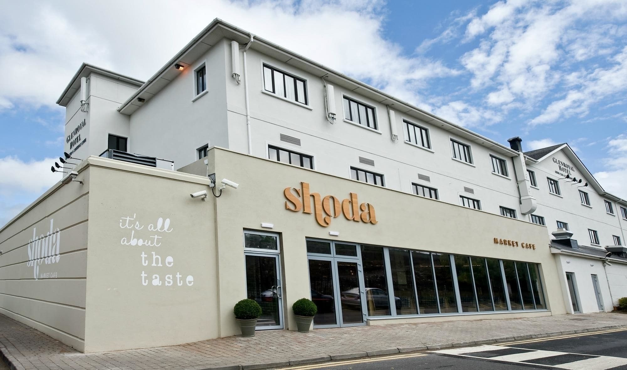 Glenroyal Hotel Мэйнут Экстерьер фото